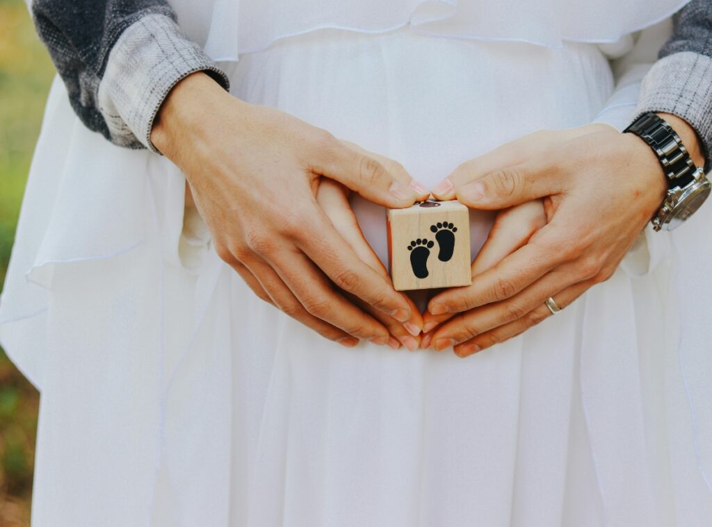 Przyszli rodzice oczekujący na przyjście malucha